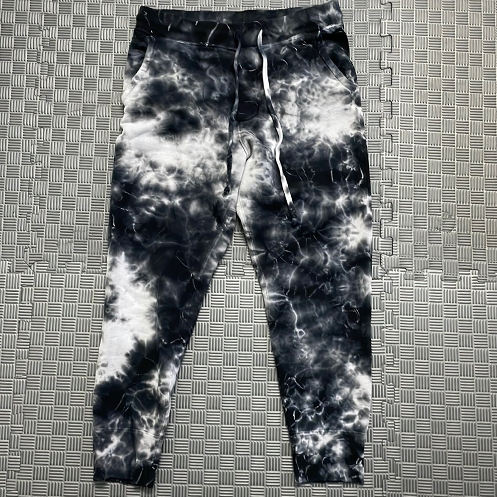 Women’s NILI LOTAN sweatpants